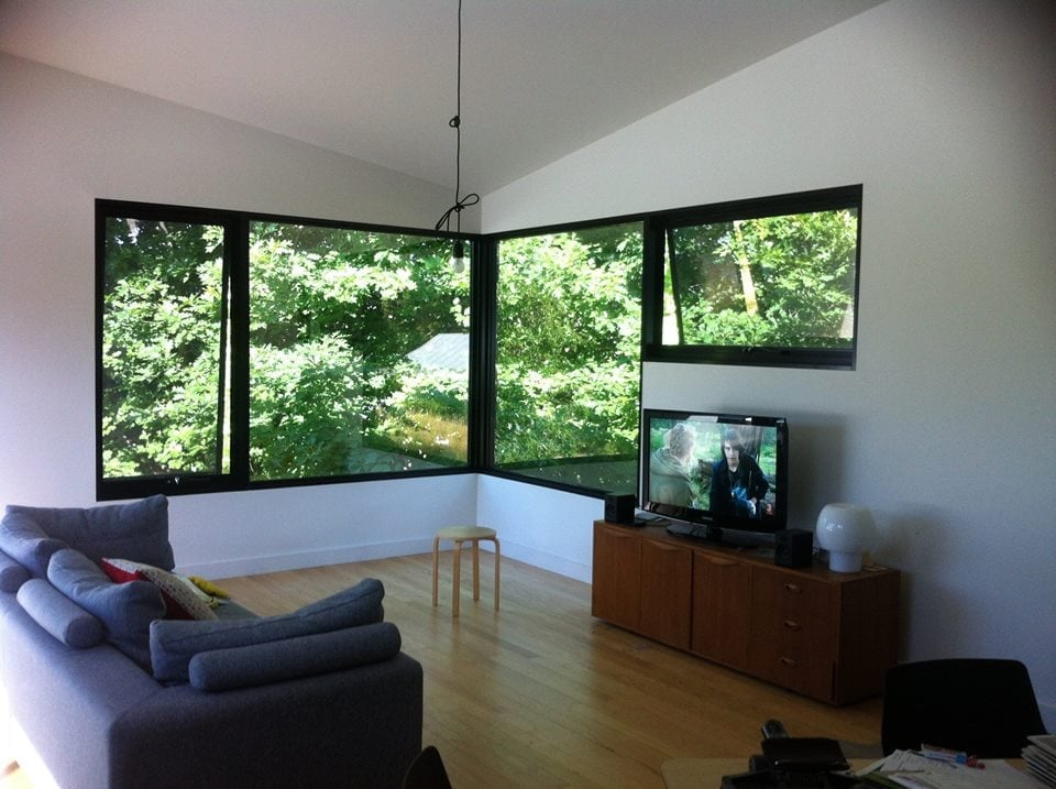 AlpineTint highly reflective slated solar control window film installation done in Tawonga South.
